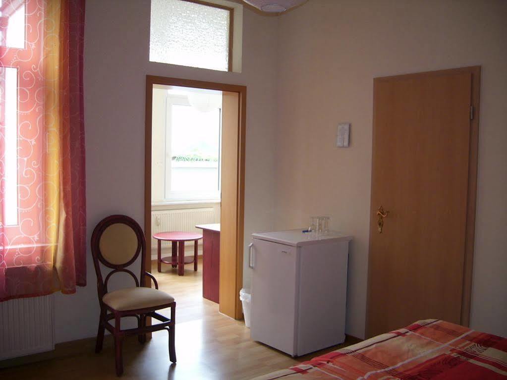 Pension Gerber Эрфурт Экстерьер фото